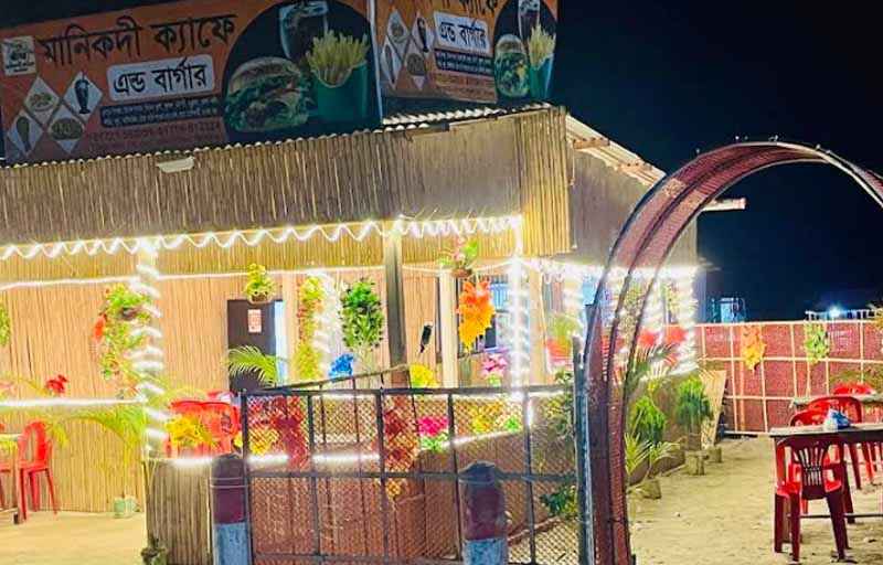 Manikdi Cafe & Burger (Healthy Food) restaurant photo on FoodLemon